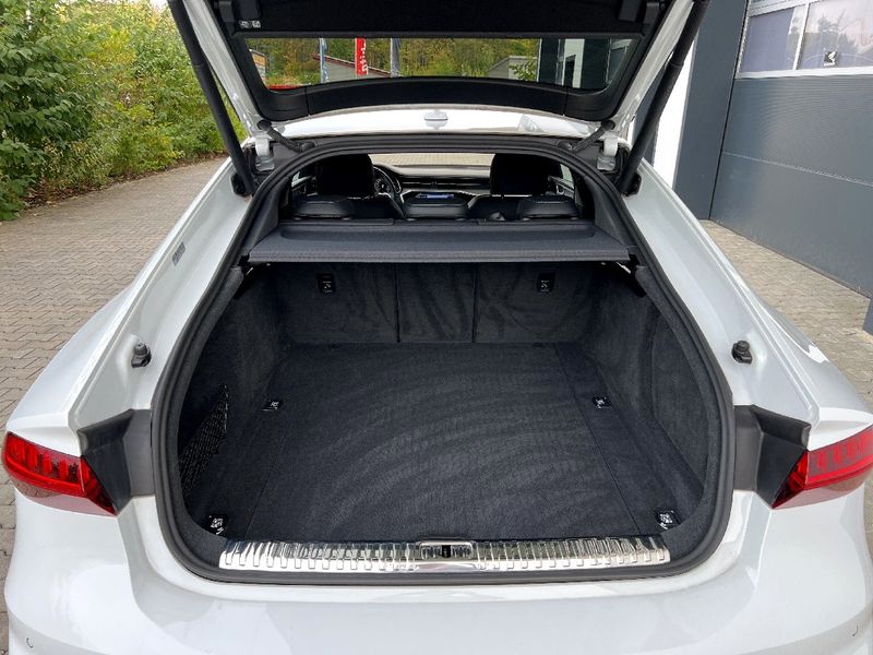 Audi A7 • 2018 • 48,137 km 8