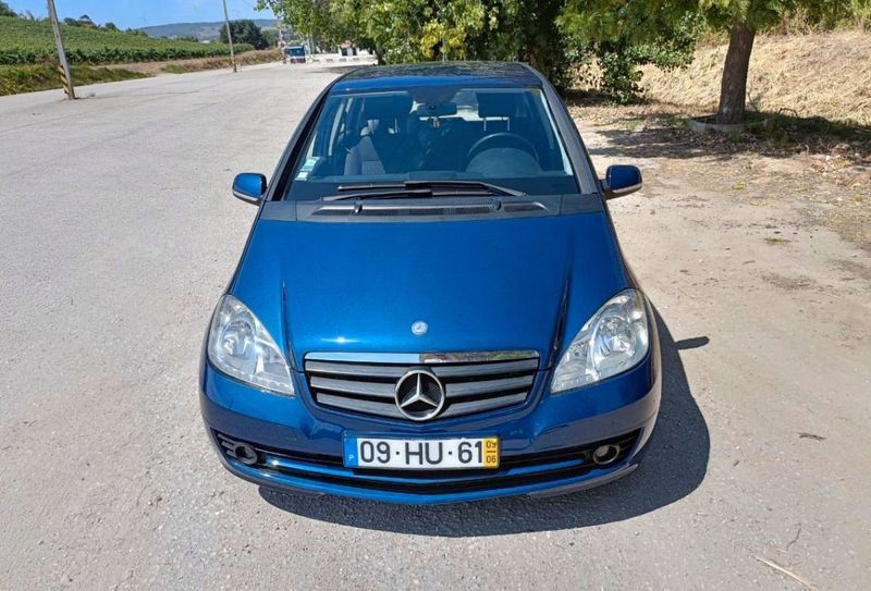 Mercedes-Benz A • 2009 • 249,999 km 1