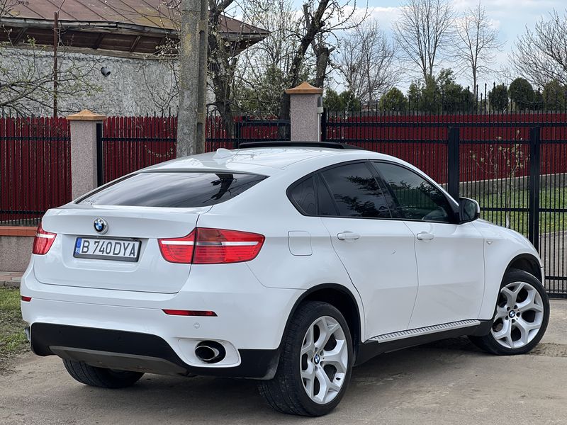 BMW X6 • 2010 • 260,000 km 4