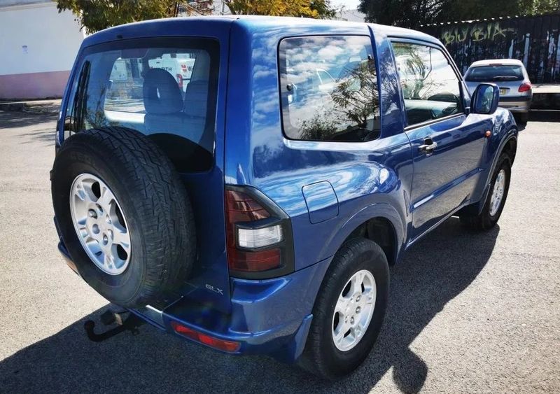 Mitsubishi Pajero • 2001 • 190,000 km 3