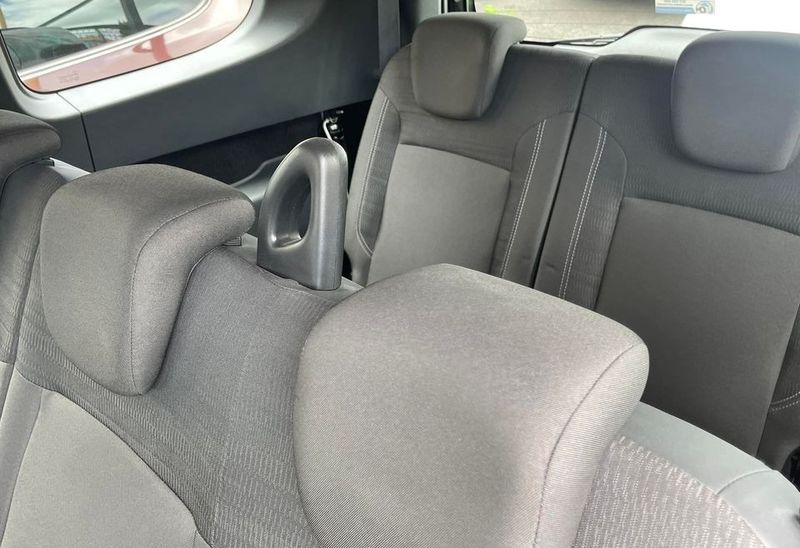 Dacia Lodgy • 2014 • 60,000 km 6