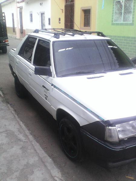 Renault 10 • 1988 • 12,000 km 3