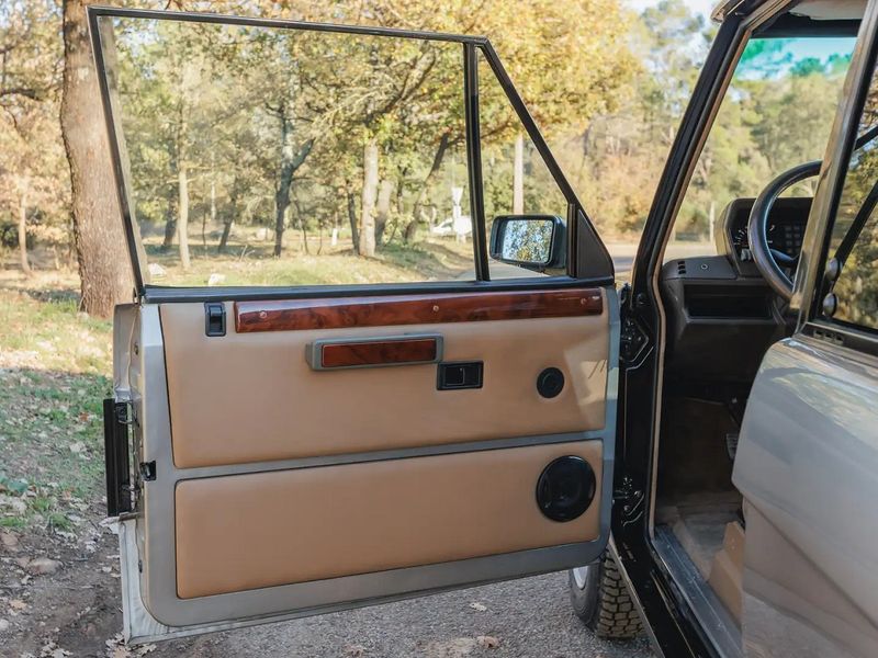 Land Rover Range Rover • 1989 • 114,800 km 9