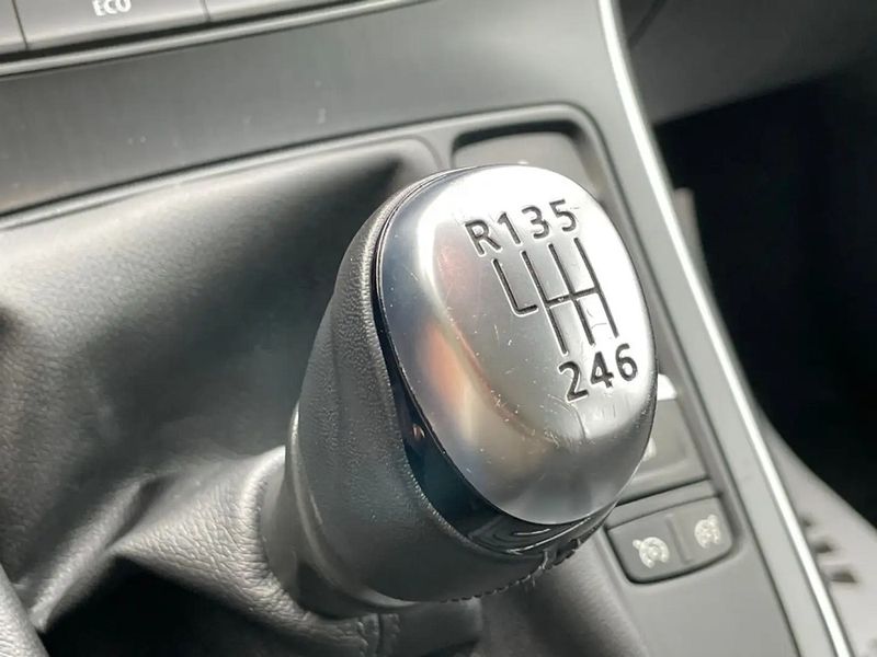 Renault Grand Espace • 2020 • 141,000 km 12