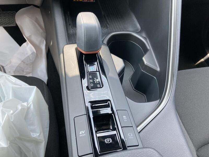 Toyota C-HR • 2024 • 28,374 km 41