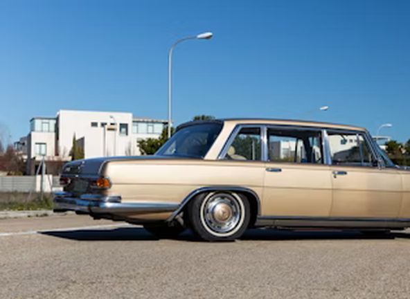 Mercedes-Benz S • 1964 • 77,500 km 11