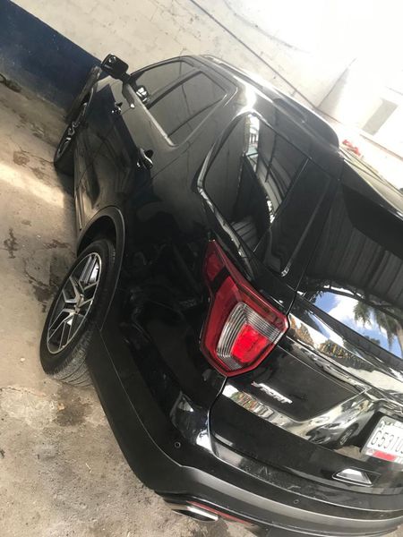 Ford Explorer Sport • 2018 • 54,450 mi 3