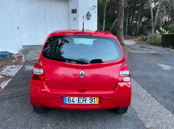 Renault Twingo • 2007 • 126,692 km 2