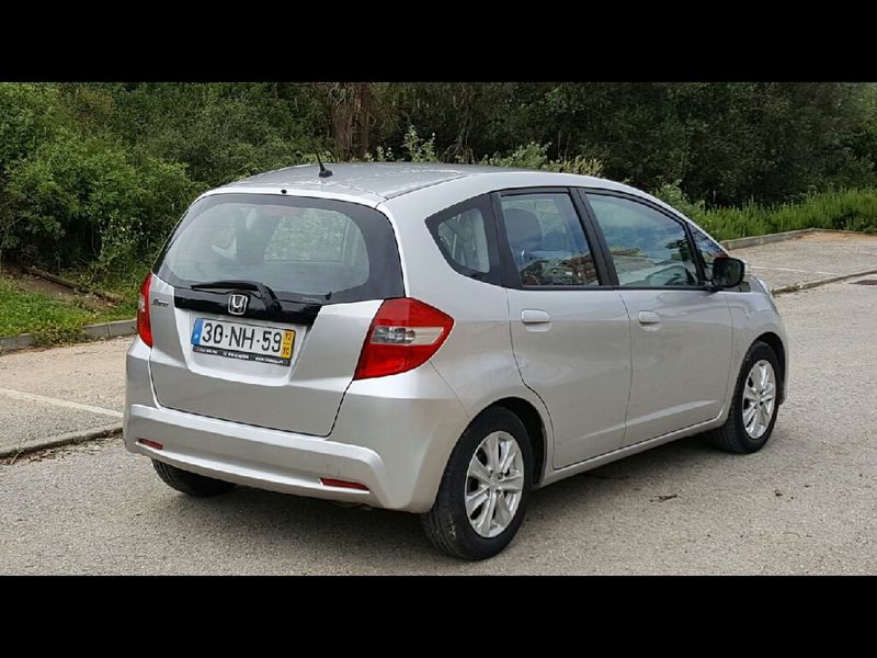 Honda Civic • 2012 • 80,000 km 2
