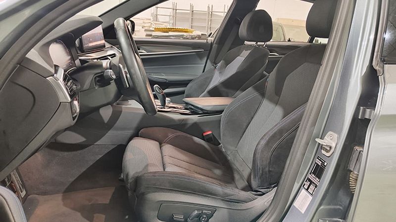 BMW 520D • 2020 • 62,080 km 7