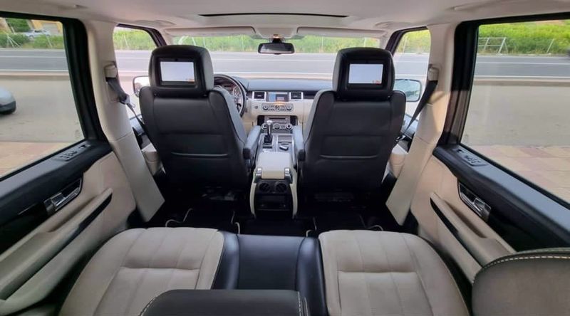 Land Rover Range Rover Sport • 2011 • 161,545 km 9