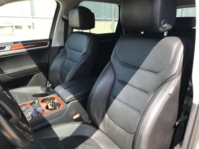 Volkswagen Touareg • 2012 • 198,000 km 8