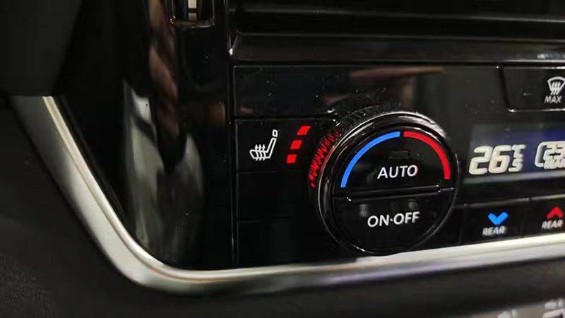 Nissan X-Trail • 2024 • 13,843 km 5