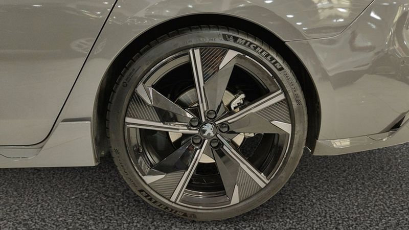 Peugeot 508 • 2021 • 29,727 km 16