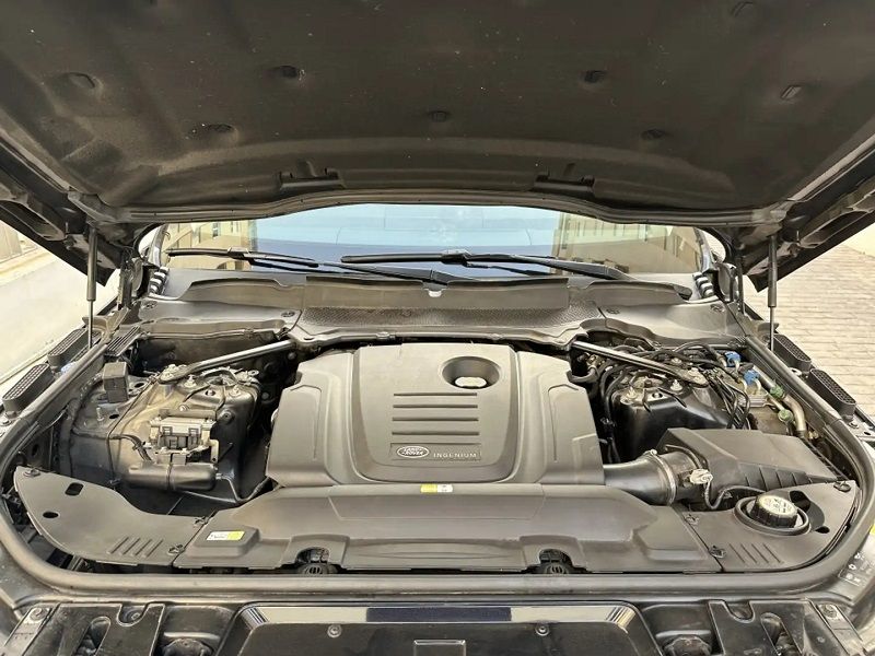 Land Rover Range Rover Sport • 2018 • 59,500 km 10