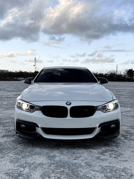 BMW M4 • 2014 • 30,000 km 10