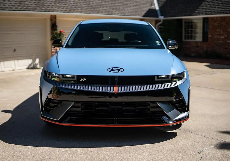 Hyundai Ioniq Electric • 2025 • 12,000 mi 2