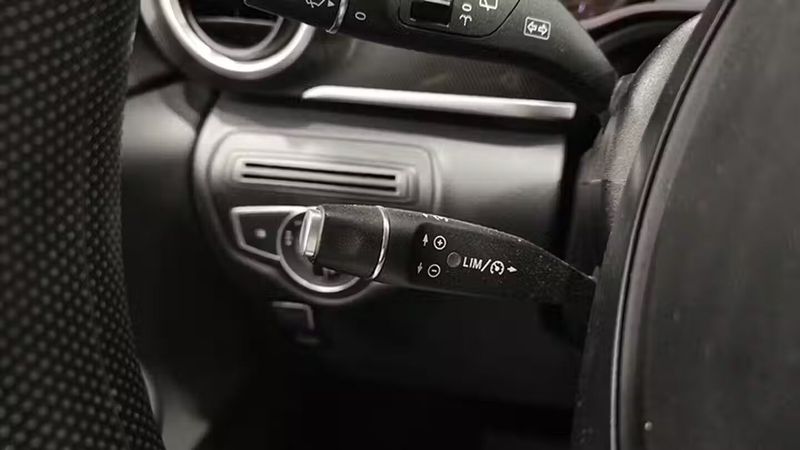 Mercedes-Benz Sprinter • 2018 • 132,777 km 11