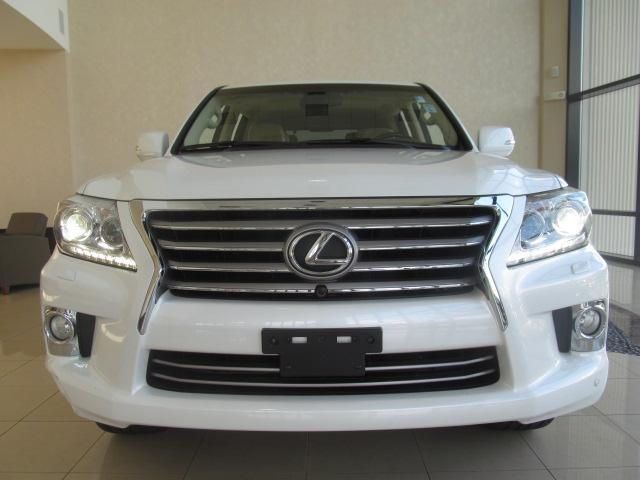 Lexus LX • 2013 • 17,677 km 1