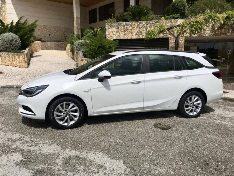 Opel Astra • 2016 • 180,000 km 4