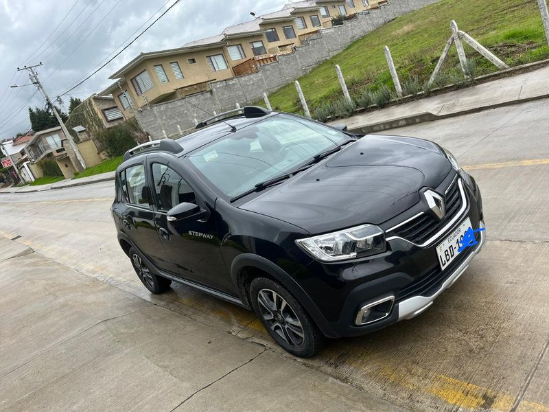 Renault Stepway • 2021 • 90,000 km 9