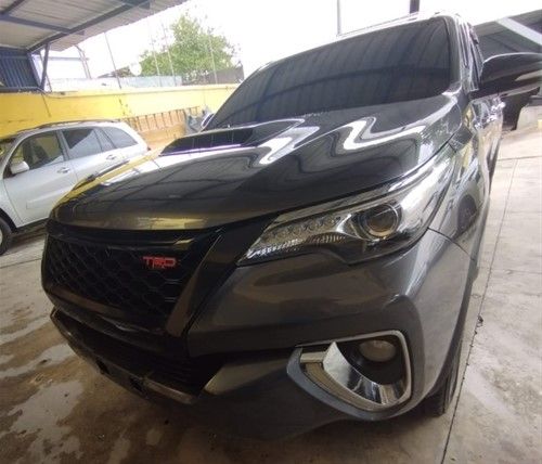 Toyota Fortuner • 2018 • 30,000 km 1