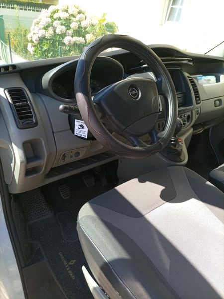 Opel Vivaro • 2010 • 315,000 km 4