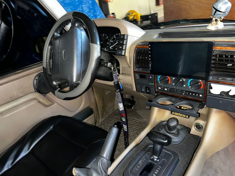 Land Rover Discovery • 1997 • 126,168 km 7