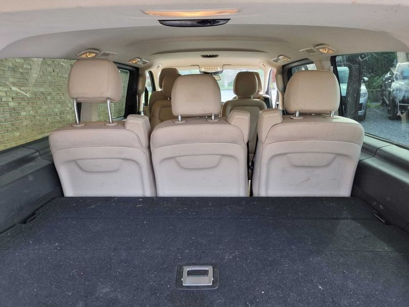 Mercedes-Benz 210 Van • 2017 • 124,000 km 8