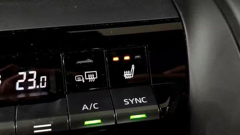 Toyota C-HR • 2024 • 5,350 km 14