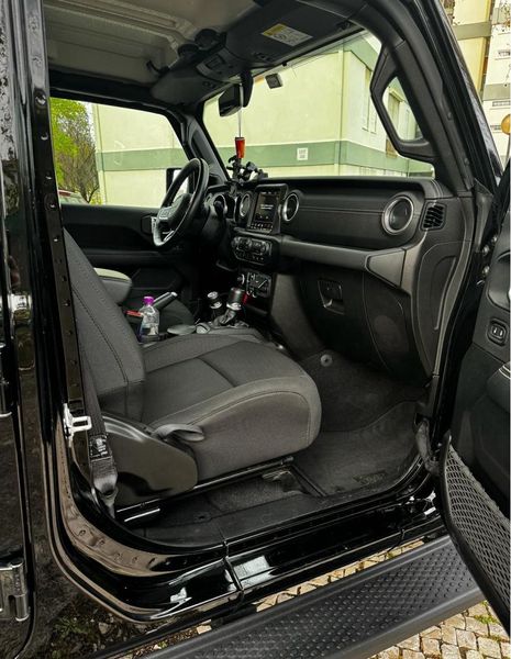 Jeep Wrangler • 2022 • 20,000 km 4