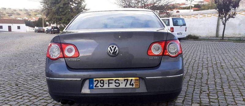 Volkswagen Passat • 2008 • 200,000 km 5