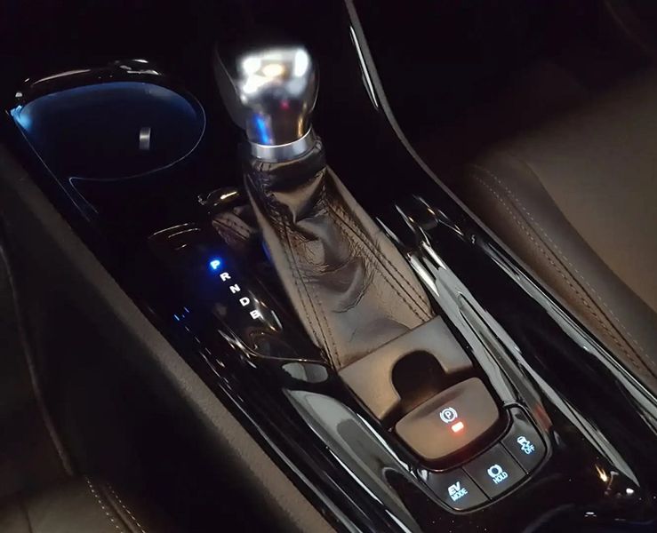 Toyota C-HR • 2018 • 51,000 km 4