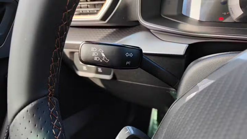 Seat Leon • 2025 • 7,400 km 24