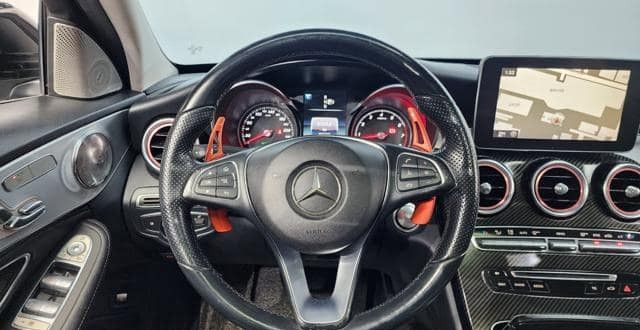Mercedes-Benz C-Class • 2015 • 98,000 km 18