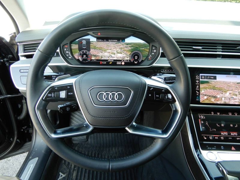 Audi A8 • 2018 • 69,000 km 4