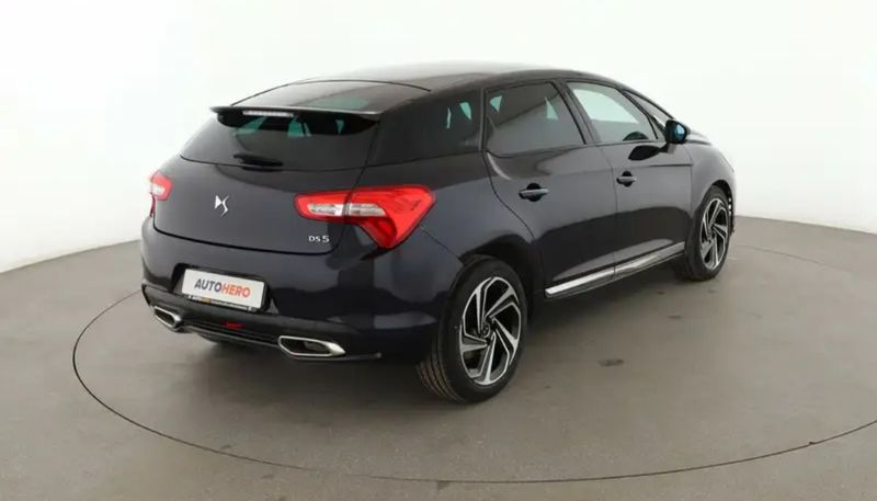 Citroën DS5 • 2018 • 122,000 km 4