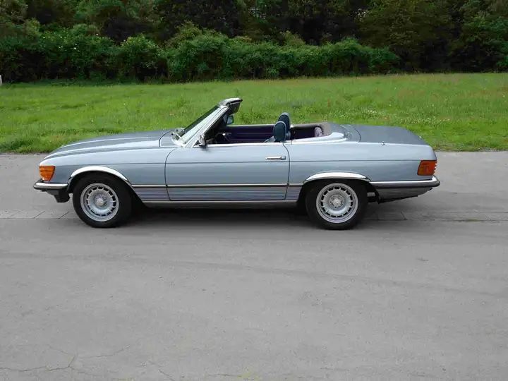 Mercedes-Benz 200 - 300 • 1981 • 257,000 km 4