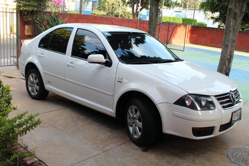 Volkswagen Jetta • 2011 • 112,000 km 1