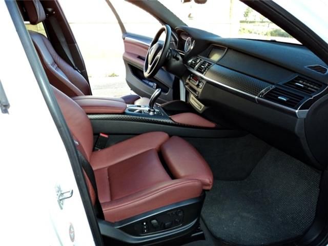 BMW X6 • 2011 • 205,000 km 9