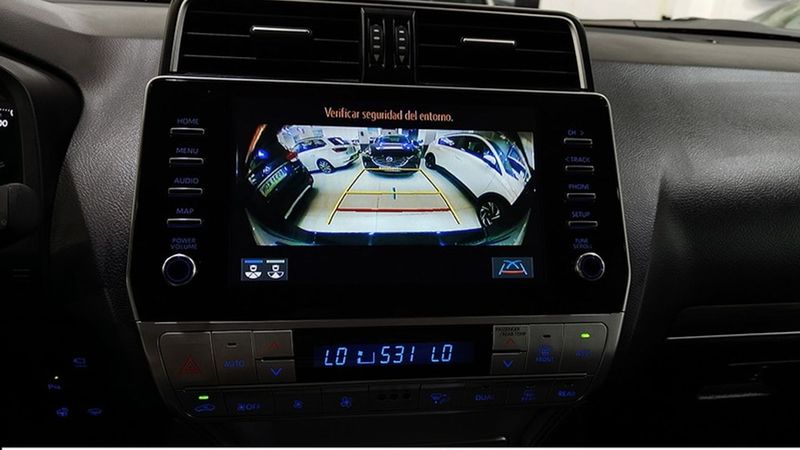 Toyota Land Cruiser • 2020 • 25,997 km 10