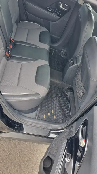 Kia Niro • 2020 • 65,000 km 5