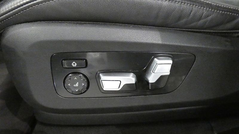 BMW X5 • 2020 • 165,000 km 9