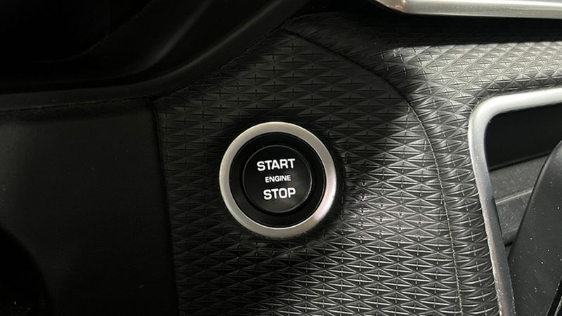 Land Rover Range Rover Velar • 2018 • 115,479 km 9