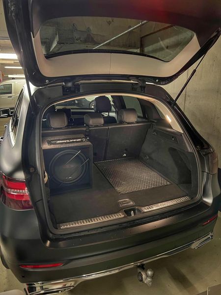 Mercedes-Benz GLC-Class • 2016 • 143,000 km 3