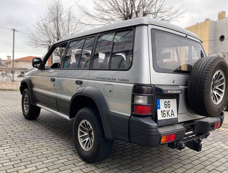 Mitsubishi Pajero • 1991 • 250,000 km 1