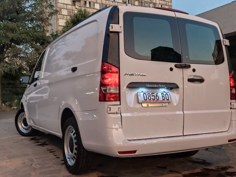 Mercedes-Benz Metris • 2016 • 198,000 km 6
