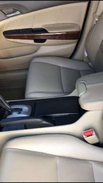 Honda Accord • 2010 • 150,000 km 6