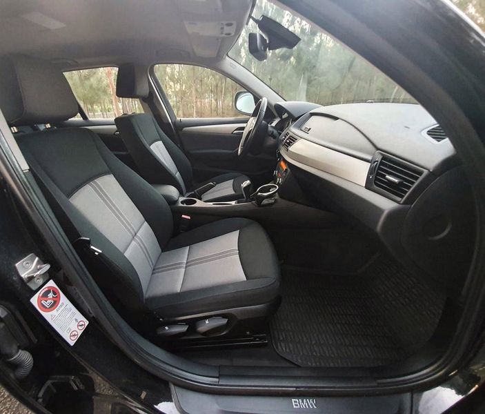 BMW X1 • 2011 • 140,000 km 2