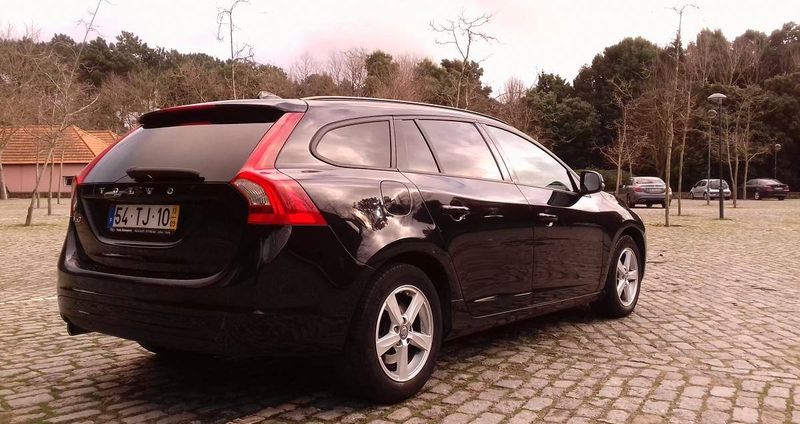 Volvo V60 • 2013 • 180,000 km 6